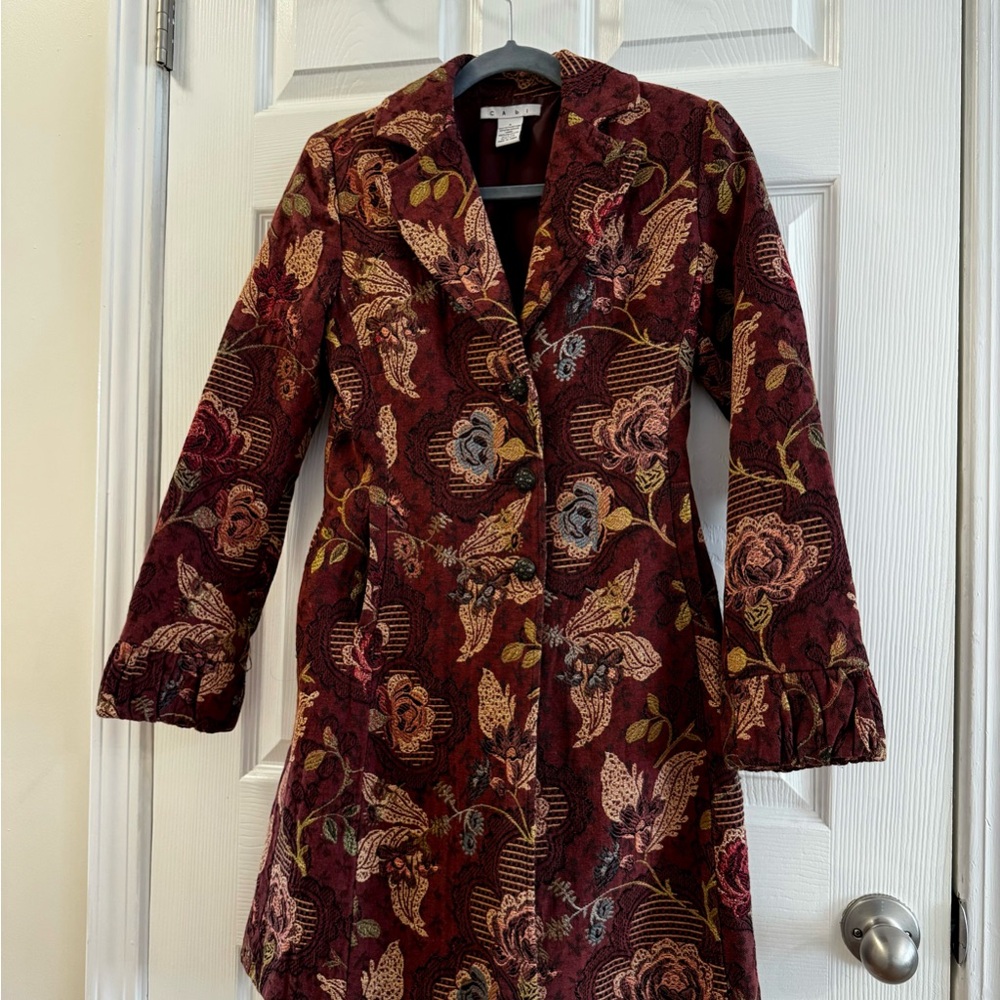CAbi Jacobean Trench Coat Guinevere Red Floral Tapestry Size 4